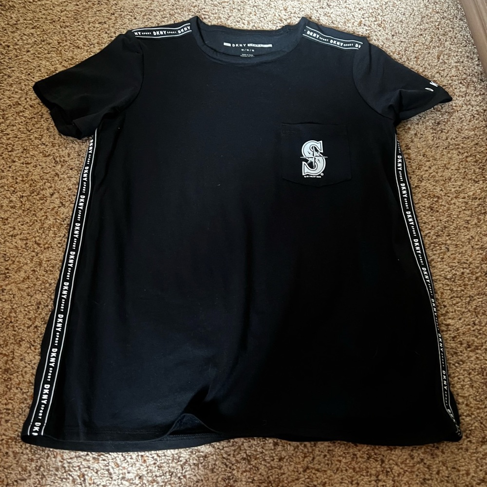 DKNY Seattle Mariner’s shirt